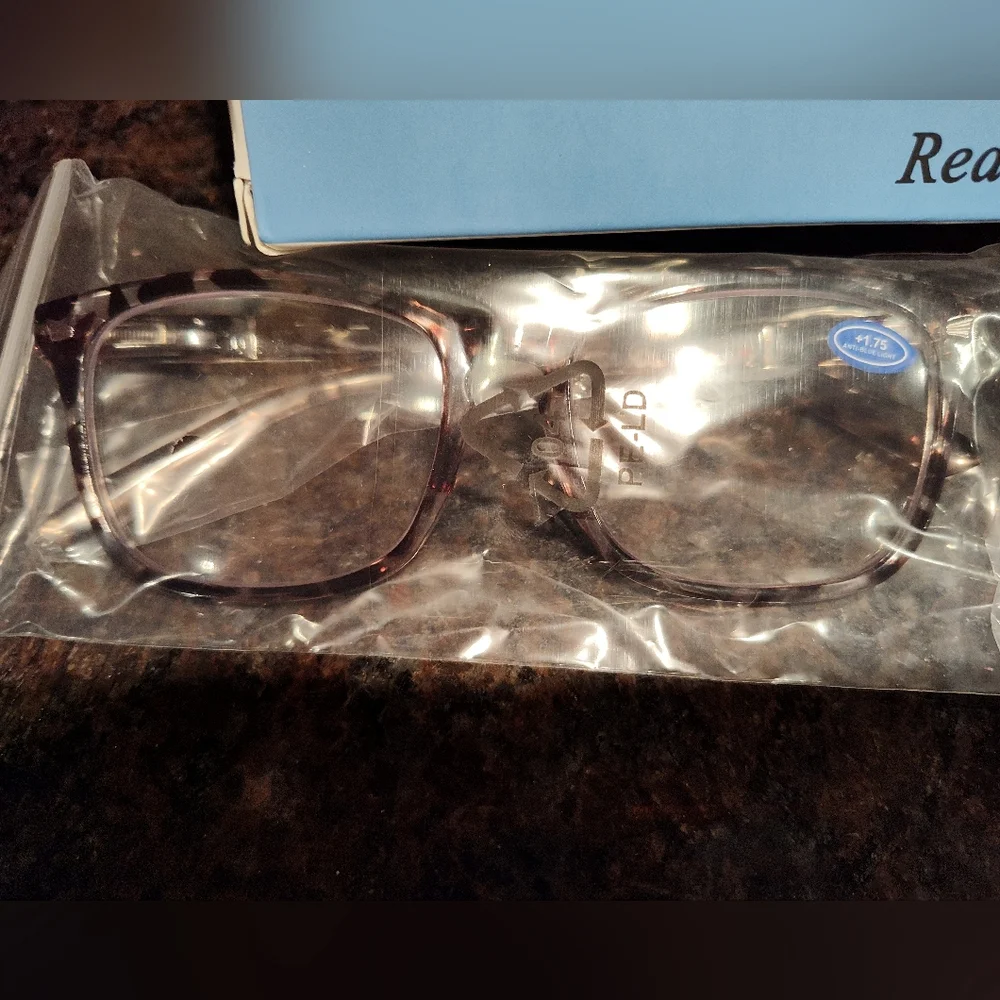 Henotin 1.75 Blue Light Blocking Reading Glasses, Spring Hinge - Picture 6 of 7